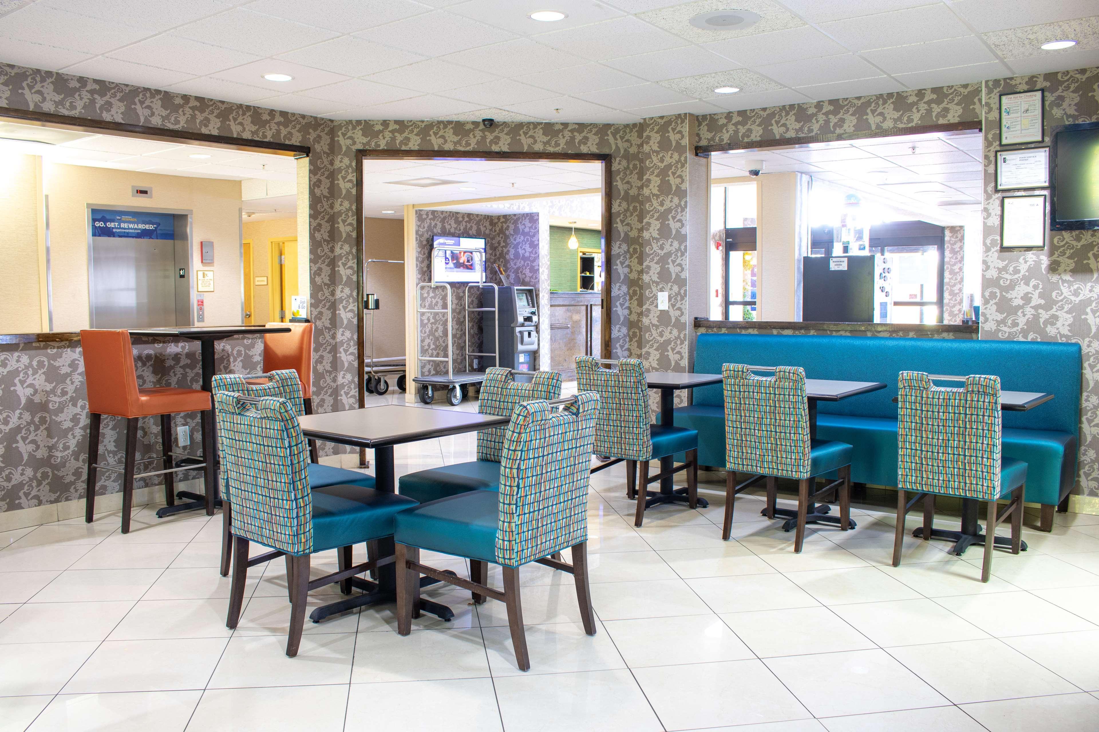 Best Western Plus Richmond Hill Inn Exterior foto